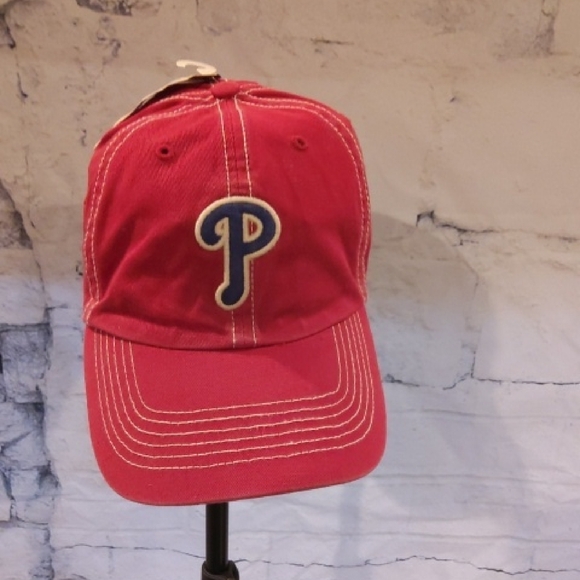 Red Baseball Cap with P Logo - Picture 1 of 4